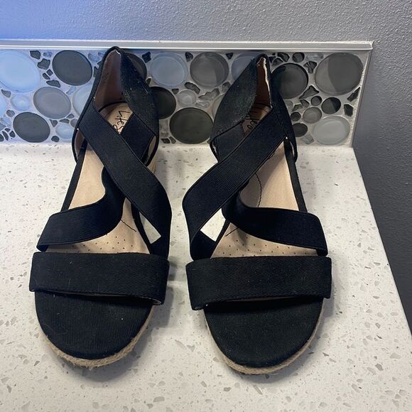 LIFE Stride woman’s black sandals - Picture 1 of 12